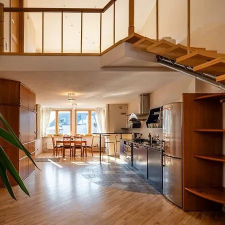 Апартаменты Old Aldaru Street 2 Level With Terrace